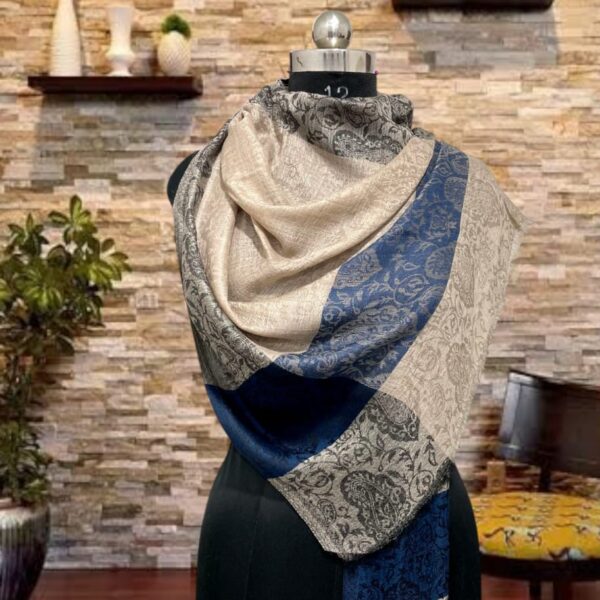 MP 4 border stoles 70x200 cms