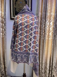 Luxurious pashmina shawl 