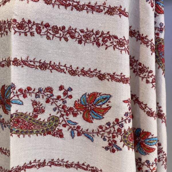 Luxurious pashmina shawl