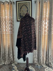 Luxurious pashmina shawl