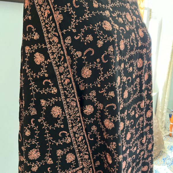 Pashmina jalidar Sozni shawl 100x200 cms