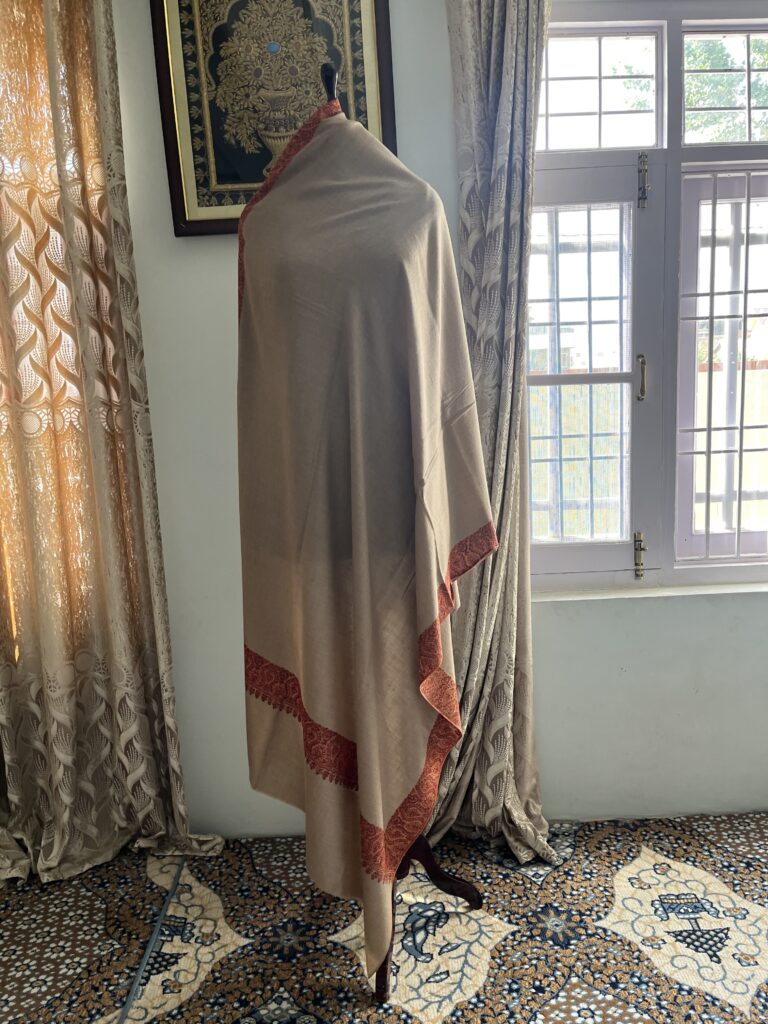 Luxurious pashmina shawl