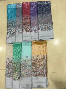 Modal antique stoles 